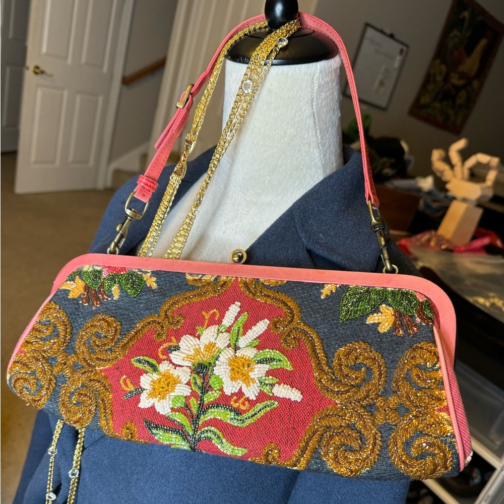 isabella fiore shoulder bag